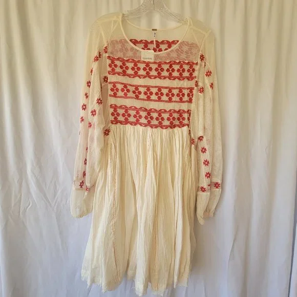 Free People Embroidered Dress NWT - Picture 1 of 5